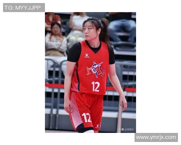 姚明女学生的篮球梦想与成长之路探索与启示 姚明女学生的篮球梦想与成长之路探索与启示