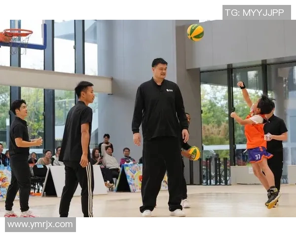 姚明莅临济南篮球盛宴引发热烈反响市民期待与偶像亲密接触