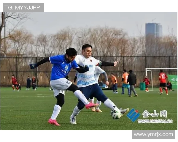 足球明星齐贺岁热情拜年视频汇聚祝福与梦想共迎新春