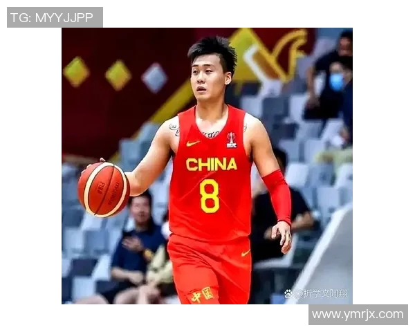 中国队的篮球明星戴上眼镜后的精彩表现与背后的励志故事